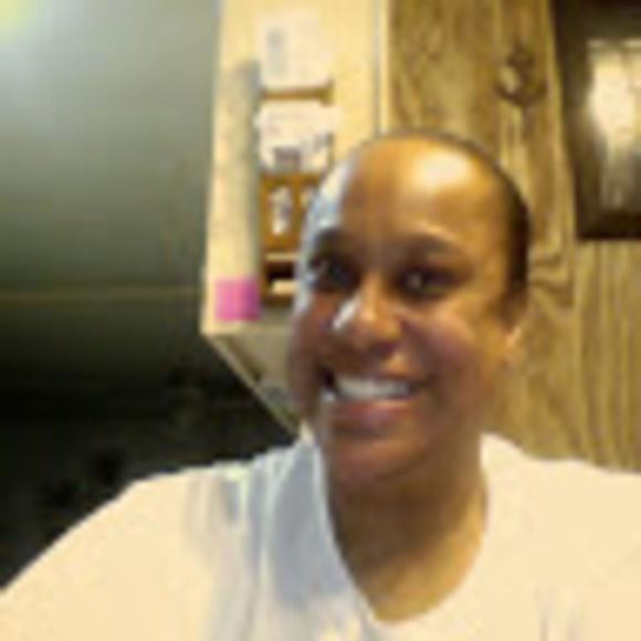 Meet your Posher, Velda - Picture 1 of 1